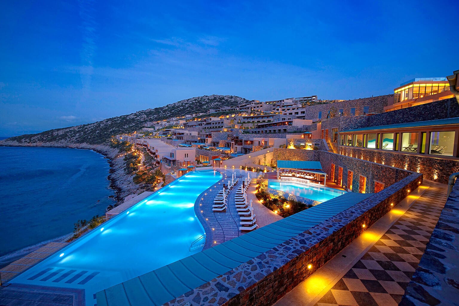 Daios Cove Resort. A member of the partner resorts, where the tennis coach of Tennis in Crete gives lessons and training.