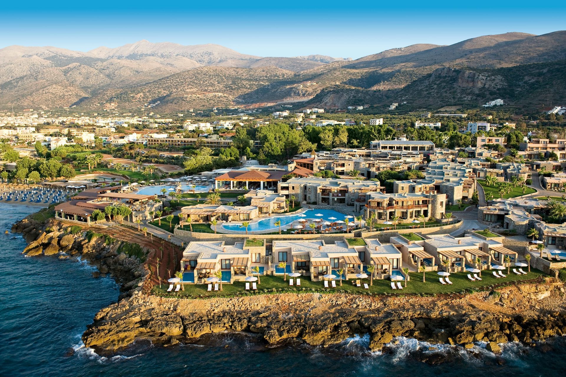 Ikaros Beach Resort. A member of the partner resorts, where the tennis coach of Tennis in Crete gives lessons and training.